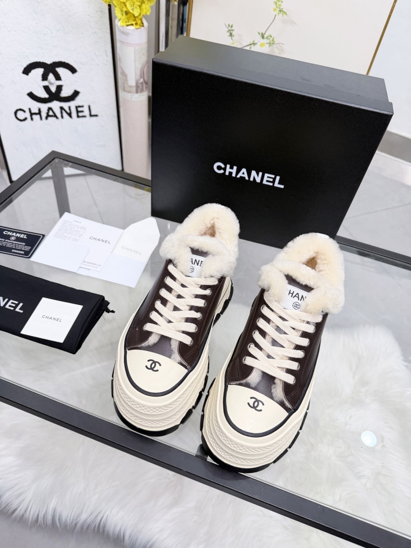 Ch**el sport shoes